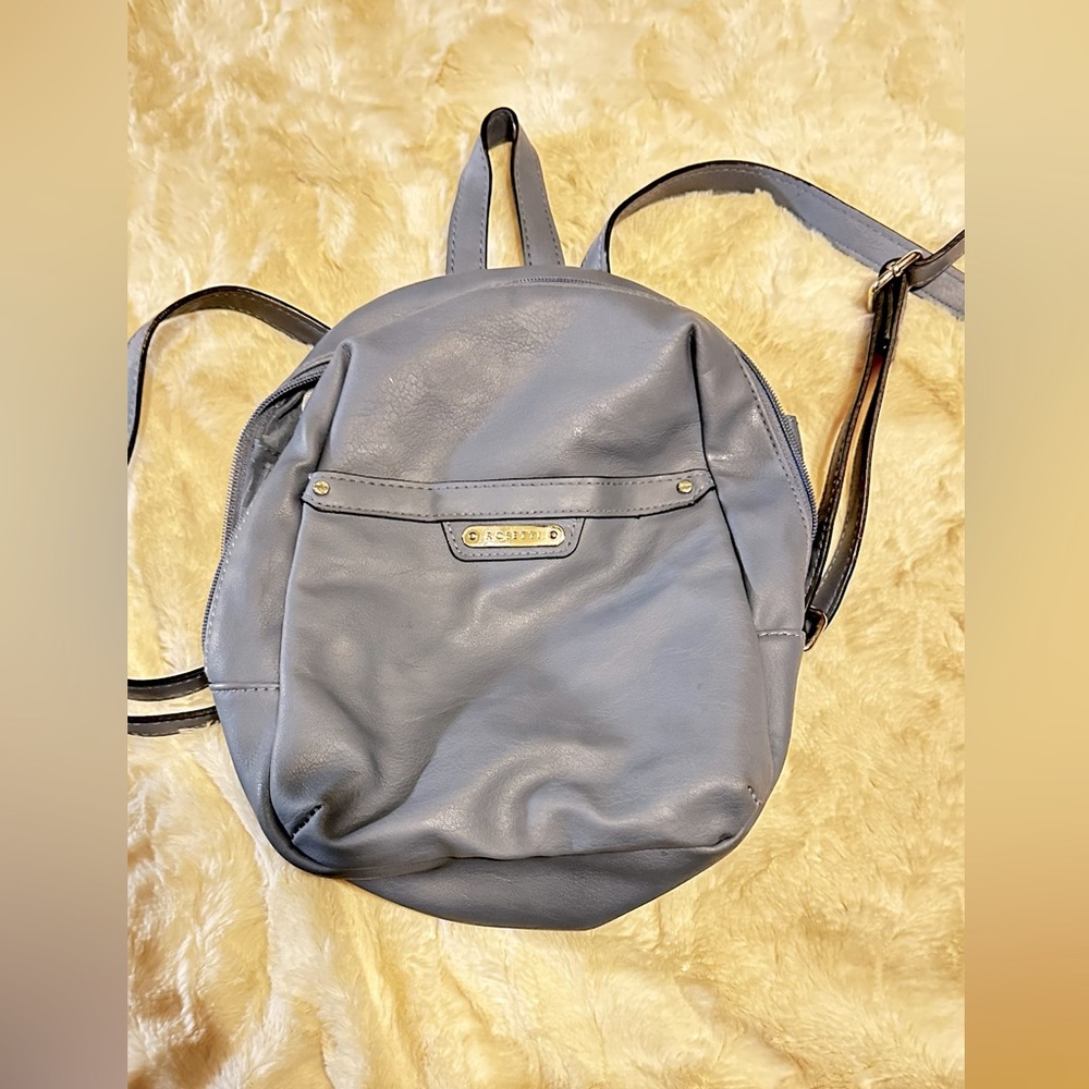 Used. Excellent condition.